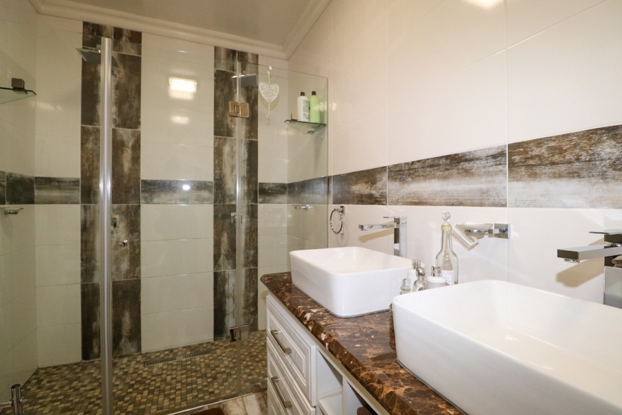 4 Bedroom Property for Sale in Doringkruin North West